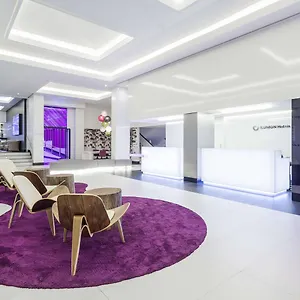 Ilunion Hotel